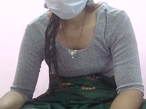 Snapshot of Laila_Cute chatting on 12, 1, 2026 Laila Cute online show from 12, 1, 2026