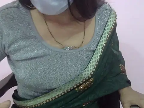 Snapshot of Laila_Cute chatting on 13, 1, 2026 Laila Cute online show from 13, 1, 2026