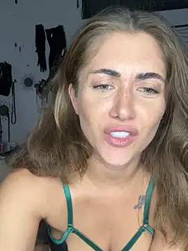 Snapshot of Malasantababy chatting on 7, 10, 2025 Malasantababy online show from 7, 10, 2025