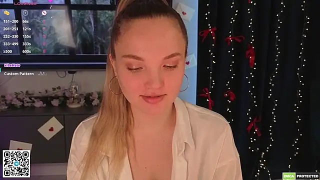 JulieLupo online show from 25, 4, 2026