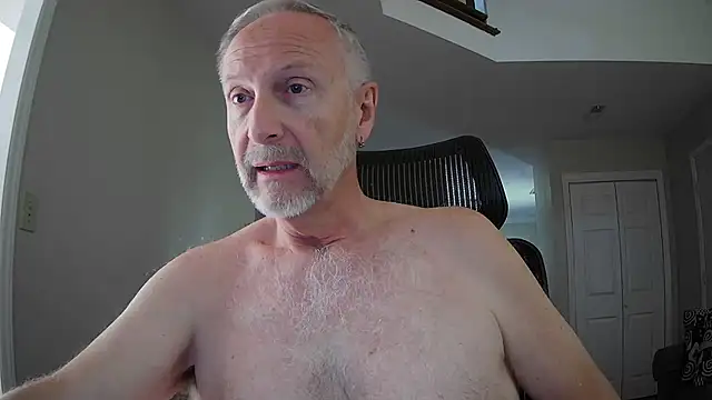 Snapshot of ApolloThrust chatting on 5, 10, 2025 ApolloThrust online show from 5, 10, 2025