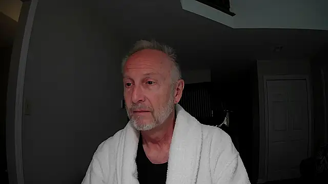 Snapshot of ApolloThrust chatting on 14, 11, 2025 ApolloThrust online show from 14, 11, 2025