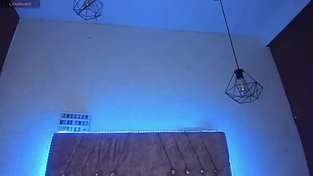 Mia lopez 1 online show from 20, 4, 2026