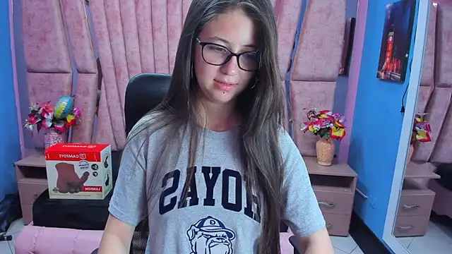 sarah sweett  online show from 17, 3, 2026