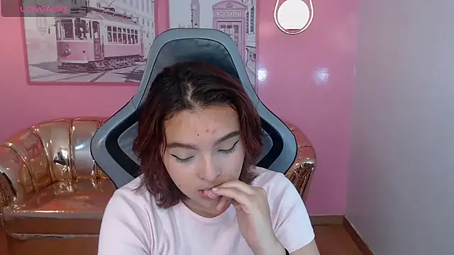 mia foster t online show from 19, 12, 2025