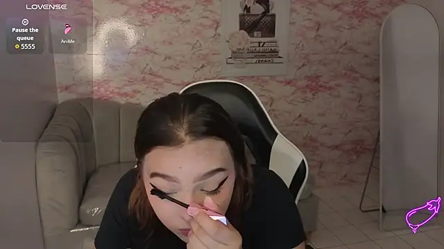 mia foster t online show from 22, 2, 2026