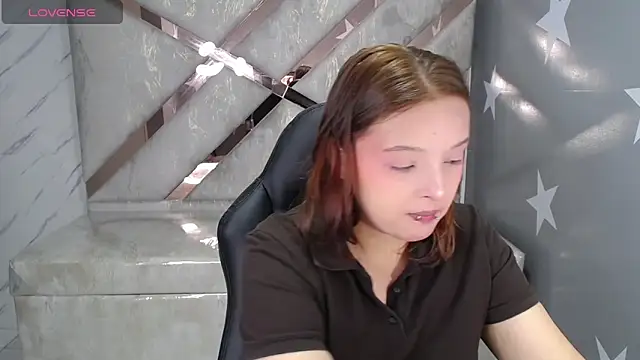 mia foster t online show from 22, 4, 2026