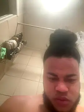 Snapshot of familia0210 chatting on 2, 11, 2025 familia0210 online show from 2, 11, 2025