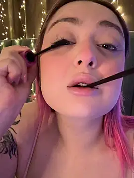 KellyMoors online show from 9, 2, 2026