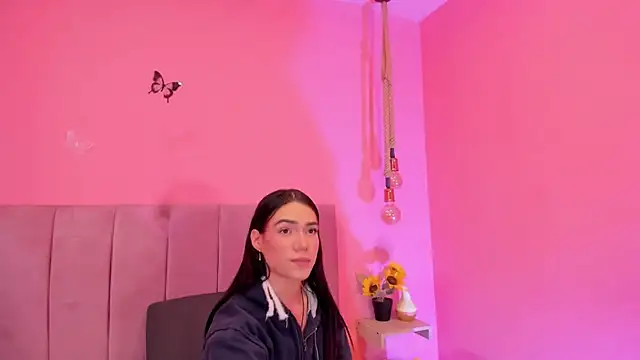 Snapshot of AlanaRosee__ chatting on 26, 10, 2025 AlanaRosee online show from 26, 10, 2025