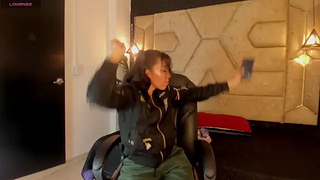 Julieta Slav3 online show from 19, 4, 2026