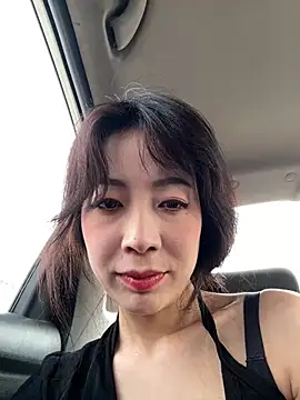 Snapshot of yourkeer chatting on 17, 5, 2026 yourkeer online show from 17, 5, 2026