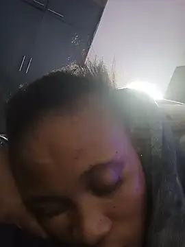Sex bomb30 online show from 24, 7, 2026