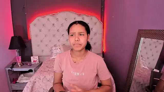 AriaVega online show from 13, 11, 2025