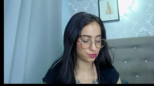 Alana Martinez  online show from 18, 4, 2026