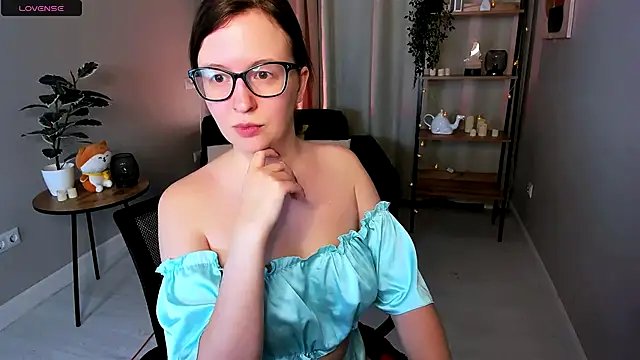 Snapshot of arizzzona chatting on 7, 11, 2025 arizzzona online show from 7, 11, 2025