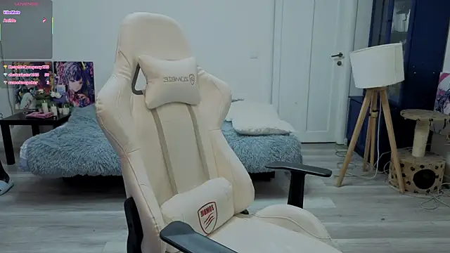 Snapshot of xAlisontiny chatting on 19, 1, 2026 xAlisontiny online show from 19, 1, 2026