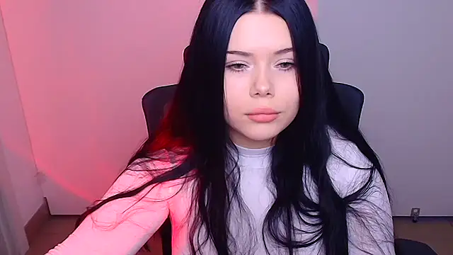 Mona Esty online show from 4, 10, 2025