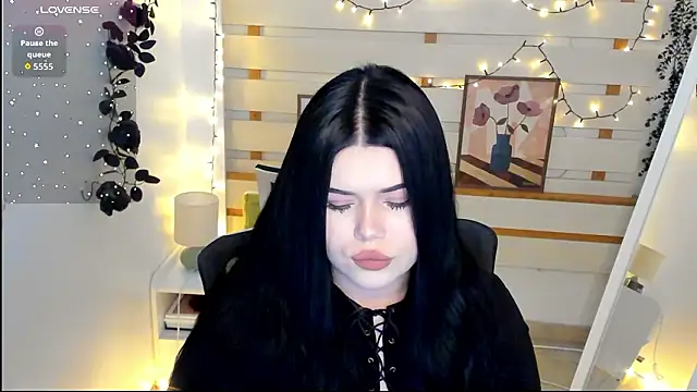 Mona Esty online show from 6, 2, 2026