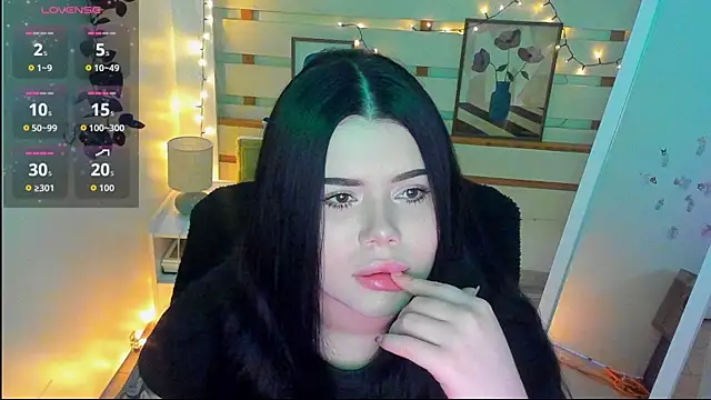 Mona Esty online show from 12, 2, 2026