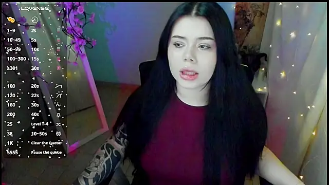 Mona Esty online show from 4, 5, 2026