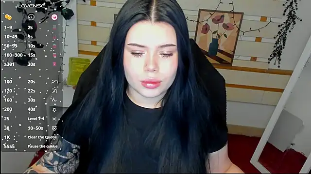 Mona Esty online show from 6, 5, 2026
