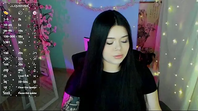 Mona Esty online show from 10, 7, 2026