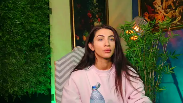 nicolepalmer online show from 11, 10, 2025