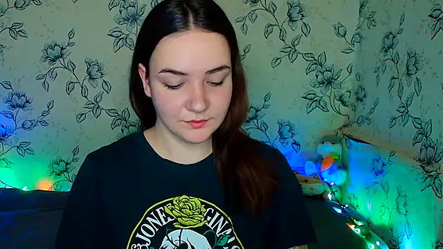 Snapshot of OliviaMontgommery chatting on 20, 5, 2026 OliviaMontgommery online show from 20, 5, 2026