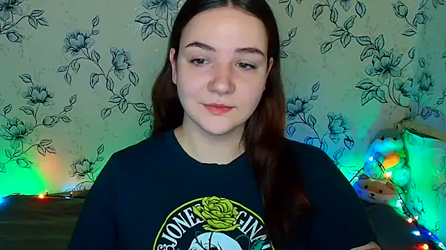Snapshot of OliviaMontgommery chatting on 8, 6, 2026 OliviaMontgommery online show from 8, 6, 2026