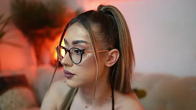 AileenKiss online show from 27, 4, 2026