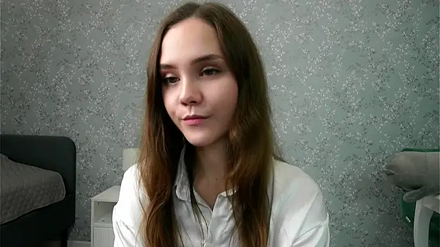 Snapshot of SweetSaraPie chatting on 4, 10, 2025 SweetSaraPie online show from 4, 10, 2025