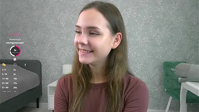 Snapshot of SweetSaraPie chatting on 15, 10, 2025 SweetSaraPie online show from 15, 10, 2025