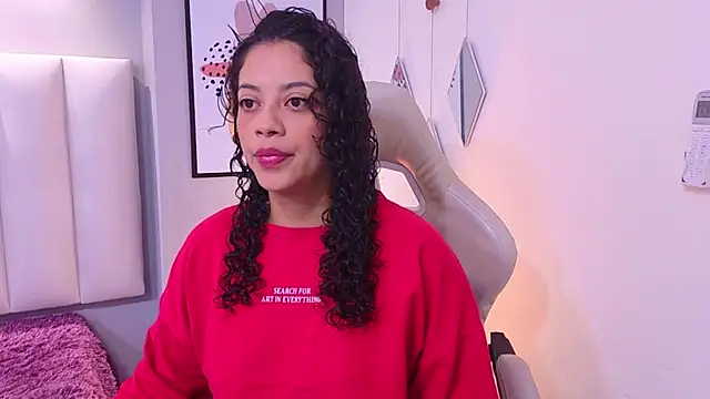 Snapshot of CamilaLevy chatting on 6, 6, 2026 CamilaLevy online show from 6, 6, 2026