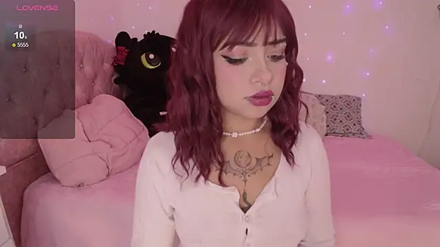 Snapshot of emma_soffia chatting on 2, 7, 2026 emma soffia online show from 2, 7, 2026