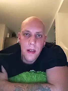 Snapshot of Kobradera1984 chatting on 10, 10, 2025 Kobradera1984 online show from 10, 10, 2025