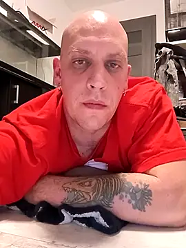 Snapshot of Kobradera1984 chatting on 18, 11, 2025 Kobradera1984 online show from 18, 11, 2025