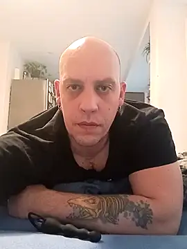 Snapshot of Kobradera1984 chatting on 5, 12, 2025 Kobradera1984 online show from 5, 12, 2025