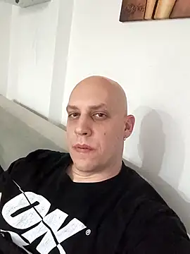 Snapshot of Kobradera1984 chatting on 1, 2, 2026 Kobradera1984 online show from 1, 2, 2026