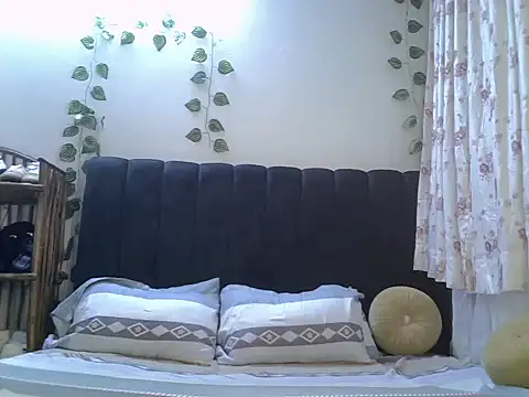 Midnight-tease online show from 28, 10, 2025