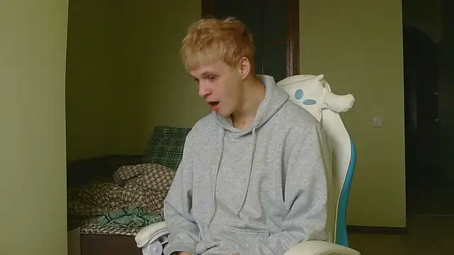 Snapshot of _Timmy_Boy_ chatting on 29, 11, 2025 Timmy Boy online show from 29, 11, 2025