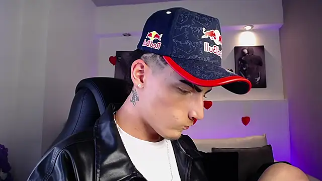 MateoMitchell online show from 11, 3, 2026