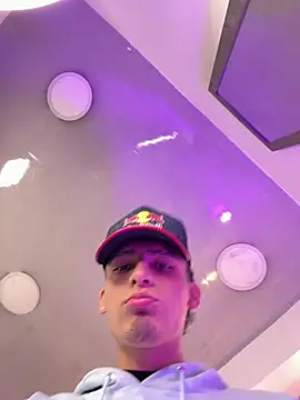 MateoMitchell online show from 27, 4, 2026