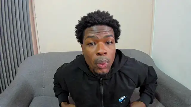 Snapshot of COMPTON_01 chatting on 9, 10, 2025 COMPTON 01 online show from 9, 10, 2025