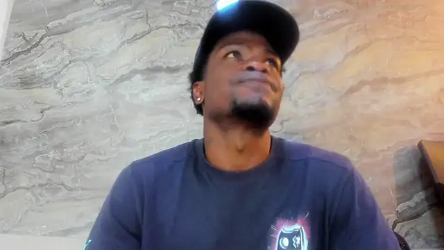 Snapshot of COMPTON_01 chatting on 21, 10, 2025 COMPTON 01 online show from 21, 10, 2025