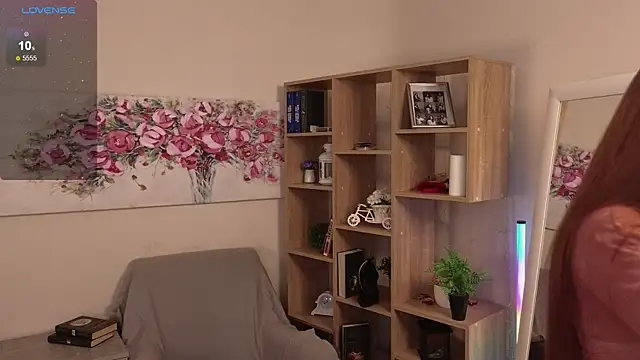 Eileen Burton online show from 12, 4, 2026