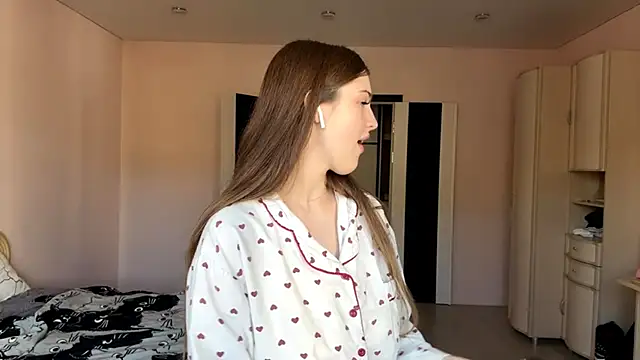 GilySuper online show from 4, 10, 2025