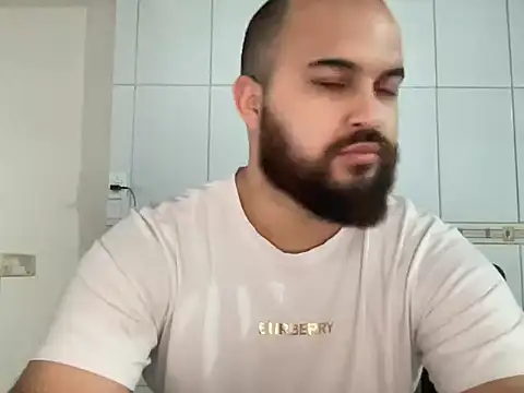 Snapshot of mayday2025m chatting on 1, 12, 2025 mayday2025m online show from 1, 12, 2025