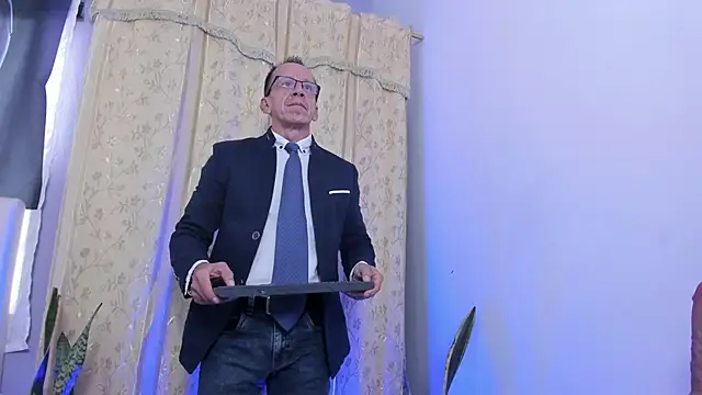  axelking  online show from 27, 4, 2026