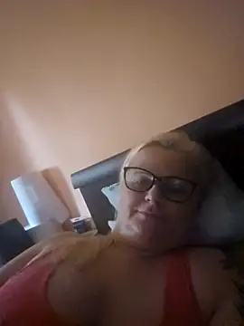 Snapshot of NieMaJazdyBezGwiazdy7883 chatting on 8, 10, 2025 NieMaJazdyBezGwiazdy7883 online show from 8, 10, 2025